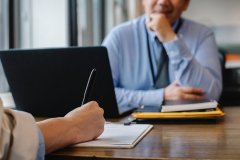 全球原油需求疲软市场价格承压